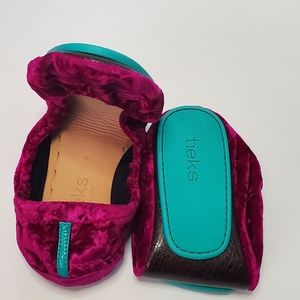 Teeks Tyrian size 9 sold out limited black Friday release 2020